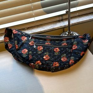 Lug Sling boomerang - aloha navy